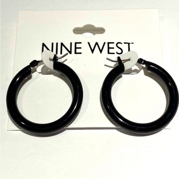 Nine West Womens Black Hoop Beyonce Style Avril Lavigne Style Earrings Gift - Picture 6 of 6